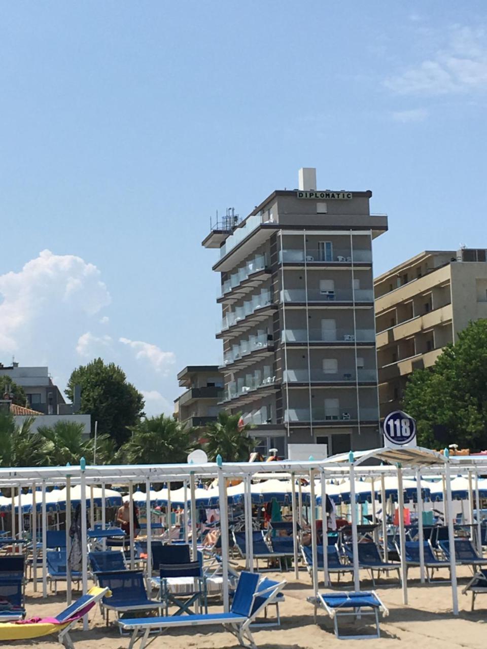 Hotel Diplomatic Риччоне Экстерьер фото
